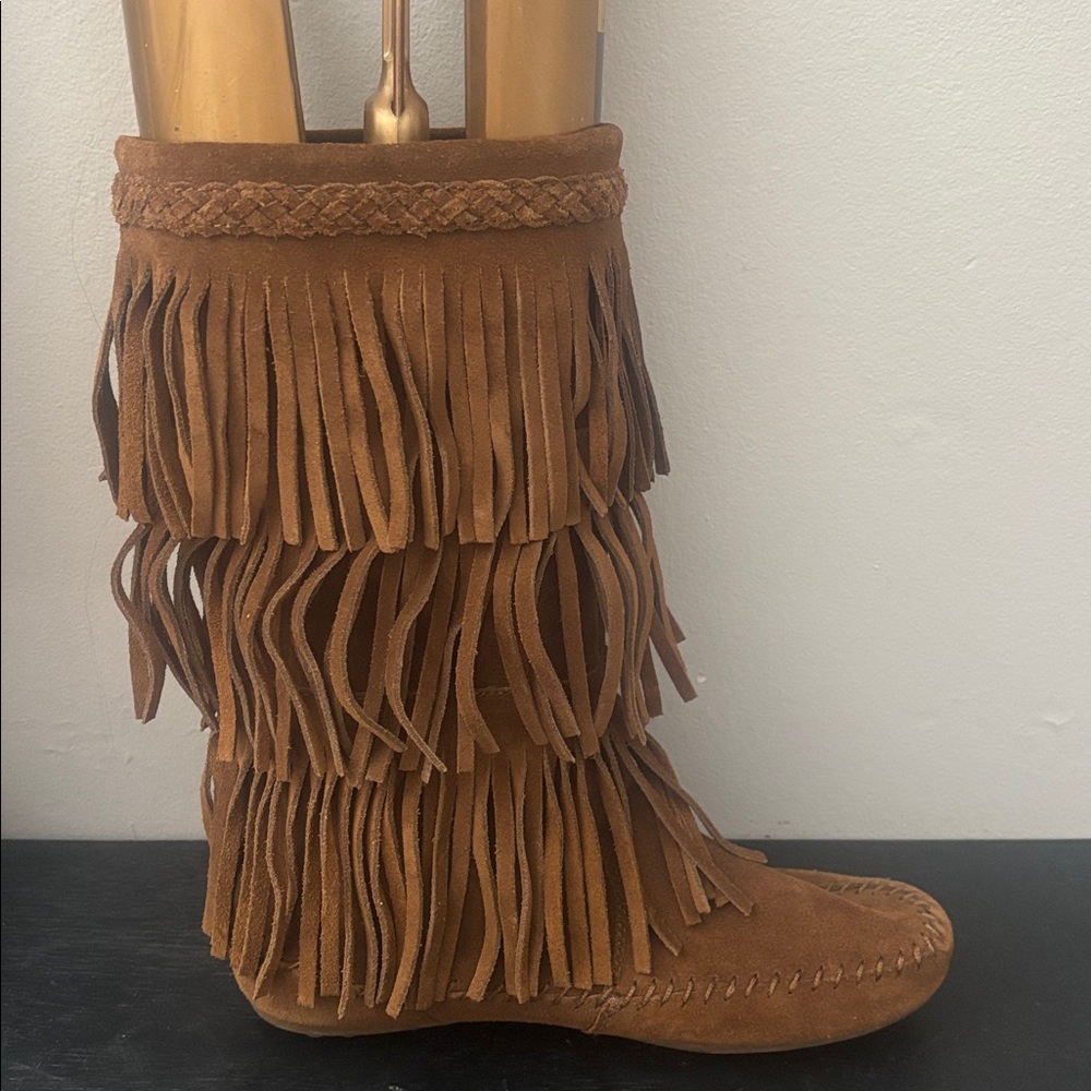 Minnetonka 3 Layer Fringe Moccasin Pull On Boot